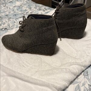Toms Women's Brown Wedge Ankle Boots